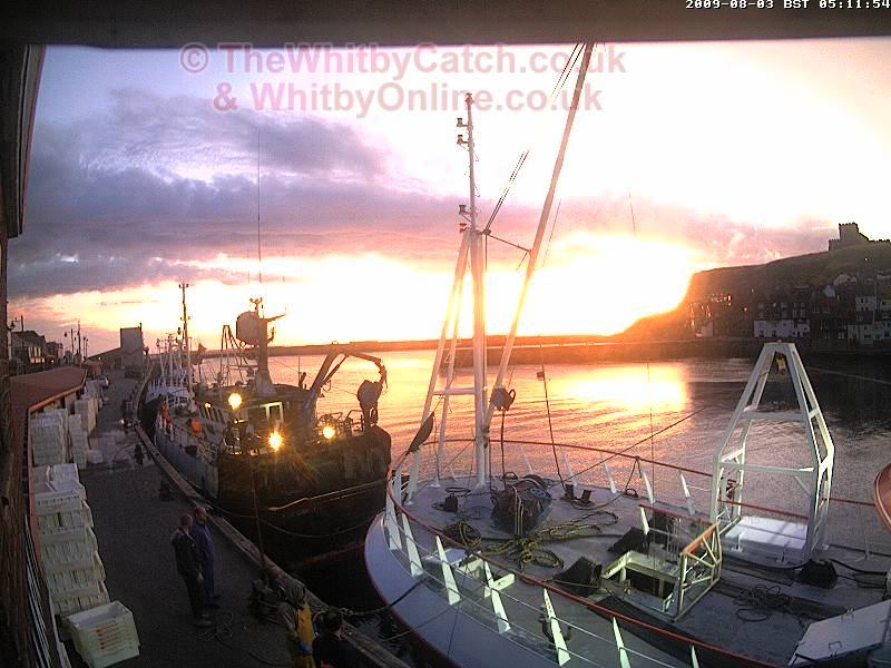 Whitby Mon 3rd August 2009 05:11.