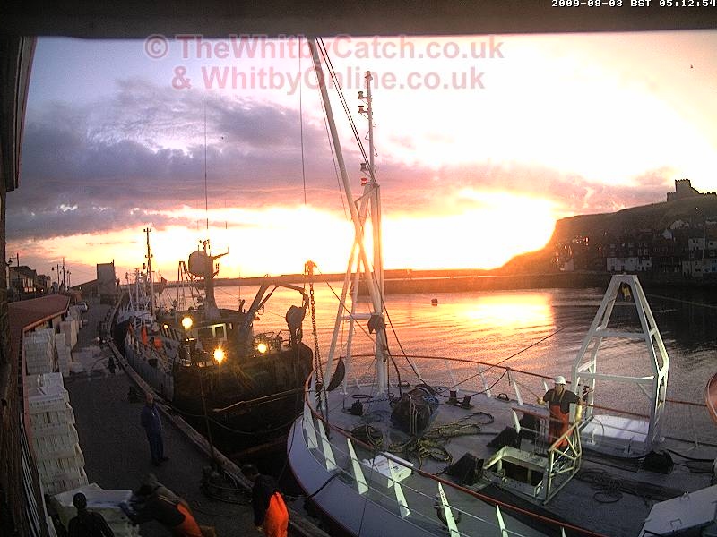 Whitby Mon 3rd August 2009 05:12.