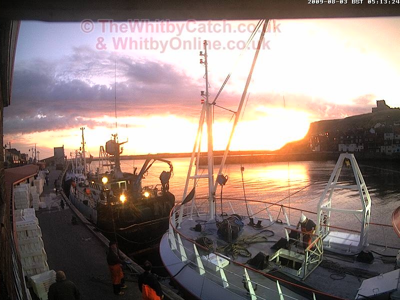 Whitby Mon 3rd August 2009 05:13.