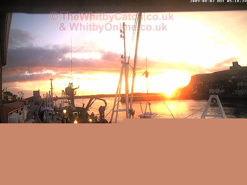 Whitby Mon 3rd August 2009 05:18.