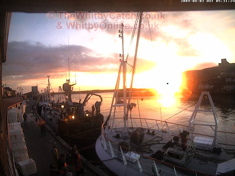 Whitby Mon 3rd August 2009 05:31.