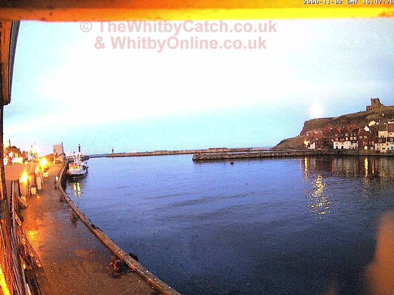 Whitby Mon 2nd November 2009 16:45.
