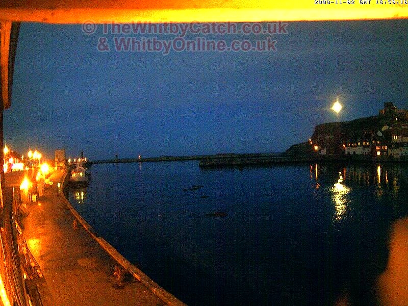 Whitby Mon 2nd November 2009 16:57.