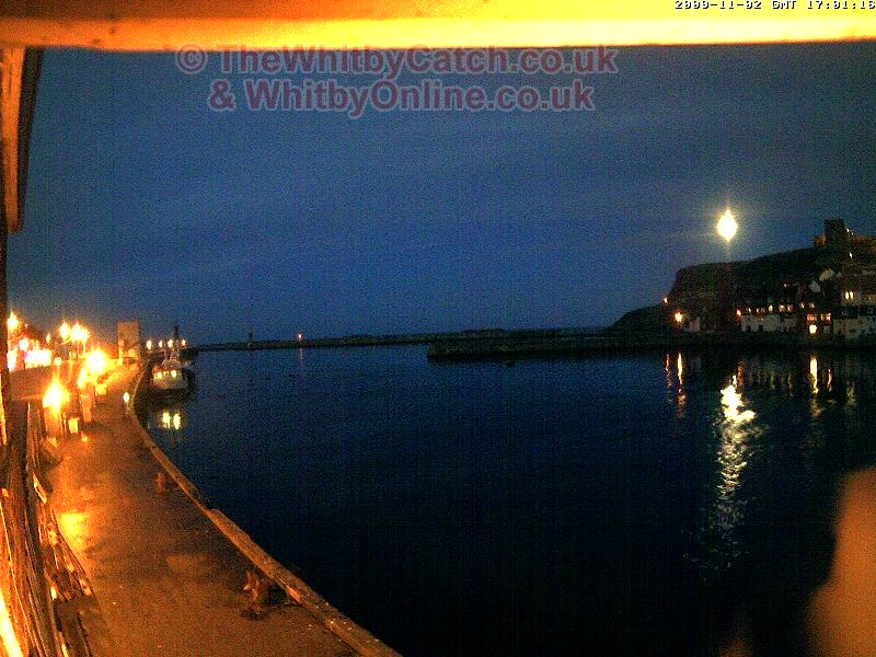 Whitby Mon 2nd November 2009 16:59.