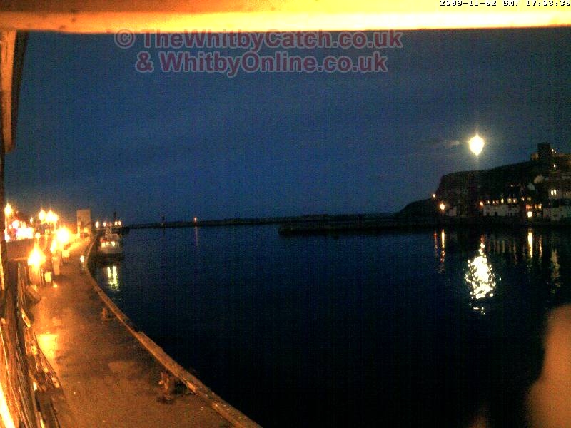 Whitby Mon 2nd November 2009 17:02.