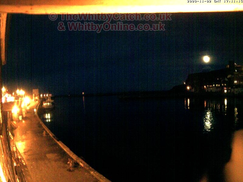 Whitby Mon 2nd November 2009 17:09.