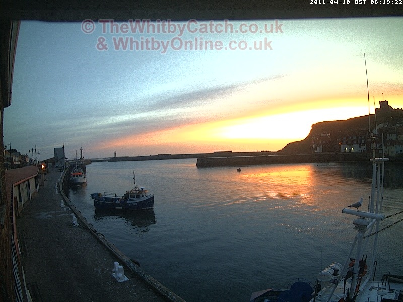 Whitby Sun 10th April 2011 06:09.