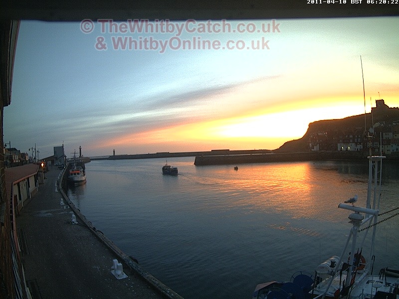 Whitby Sun 10th April 2011 06:10.