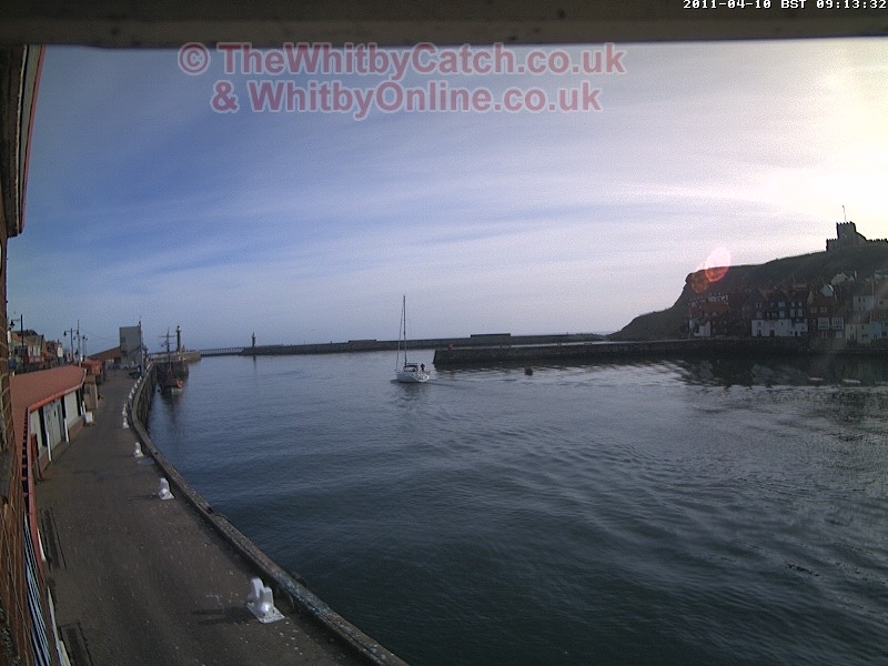 Whitby Sun 10th April 2011 09:03.