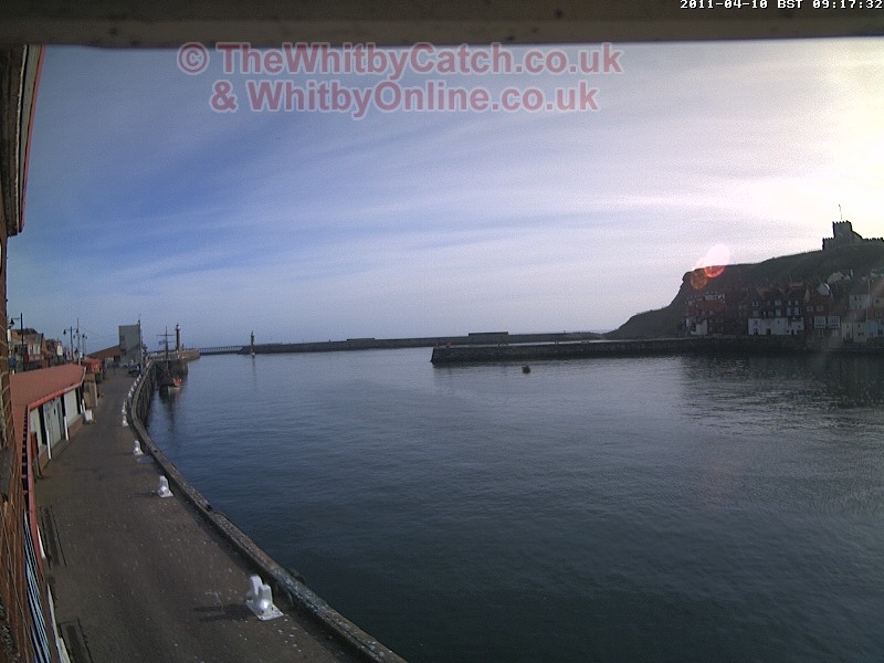 Whitby Sun 10th April 2011 09:07.