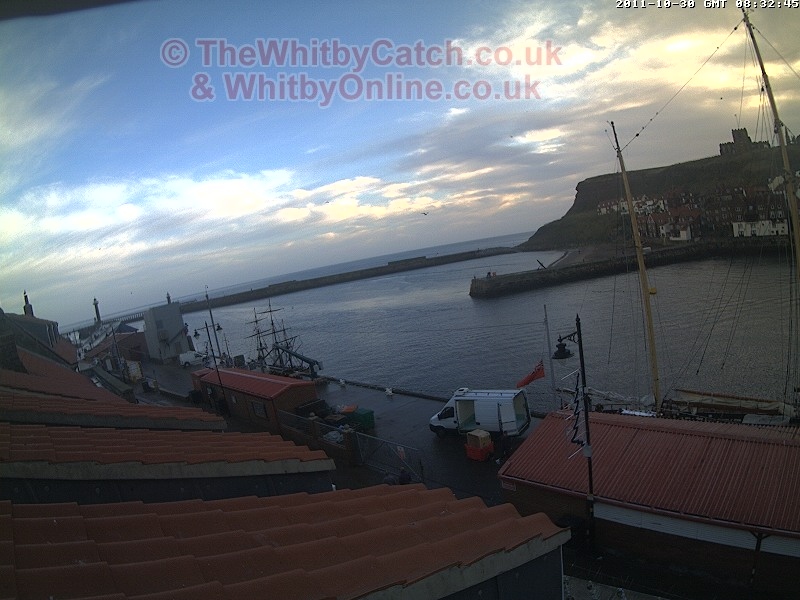 Whitby Sun 30th October 2011 08:19.