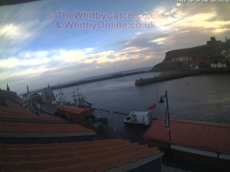Whitby Sun 30th October 2011 08:21.