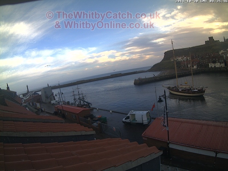 Whitby Sun 30th October 2011 08:22.