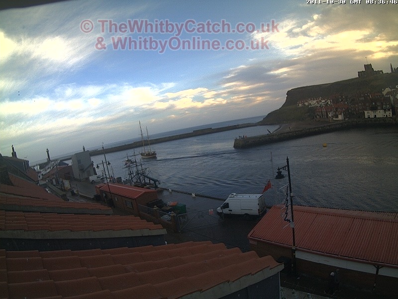 Whitby Sun 30th October 2011 08:23.