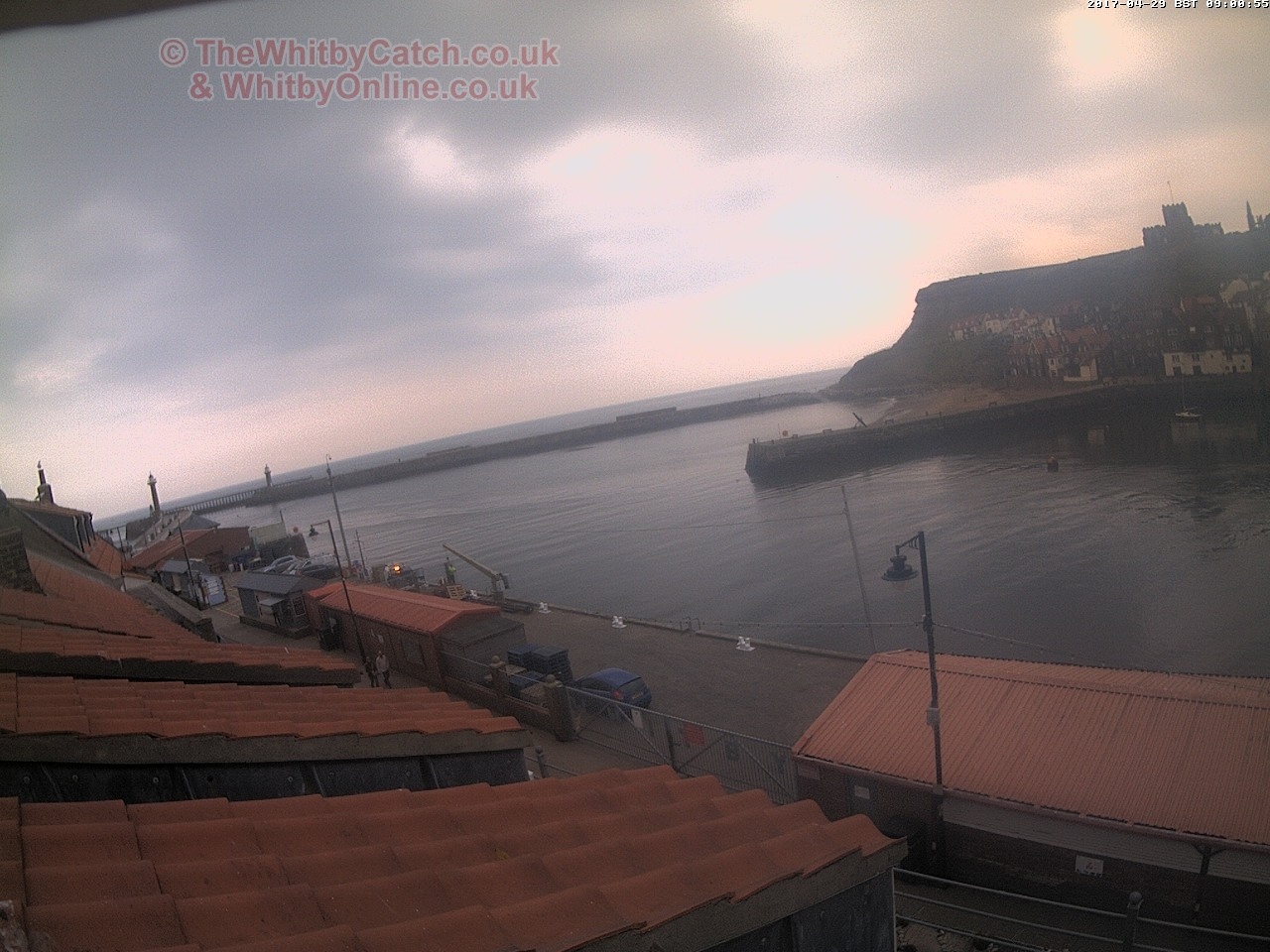 Whitby Sat 29th April 2017 09:01.