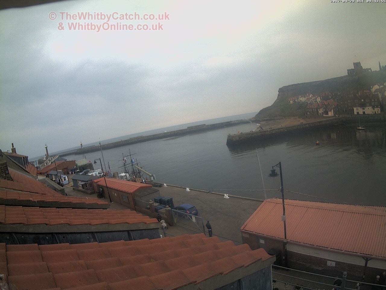 Whitby Sat 29th April 2017 09:44.