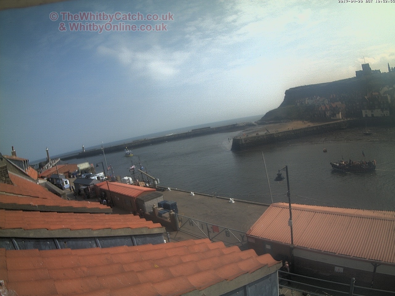 Whitby Sat 29th April 2017 10:53.