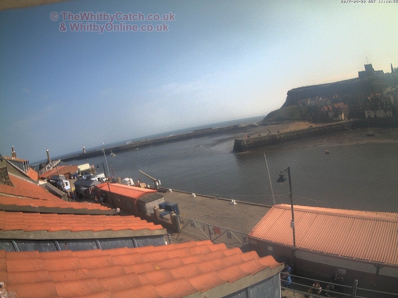 Whitby Sat 29th April 2017 11:11.
