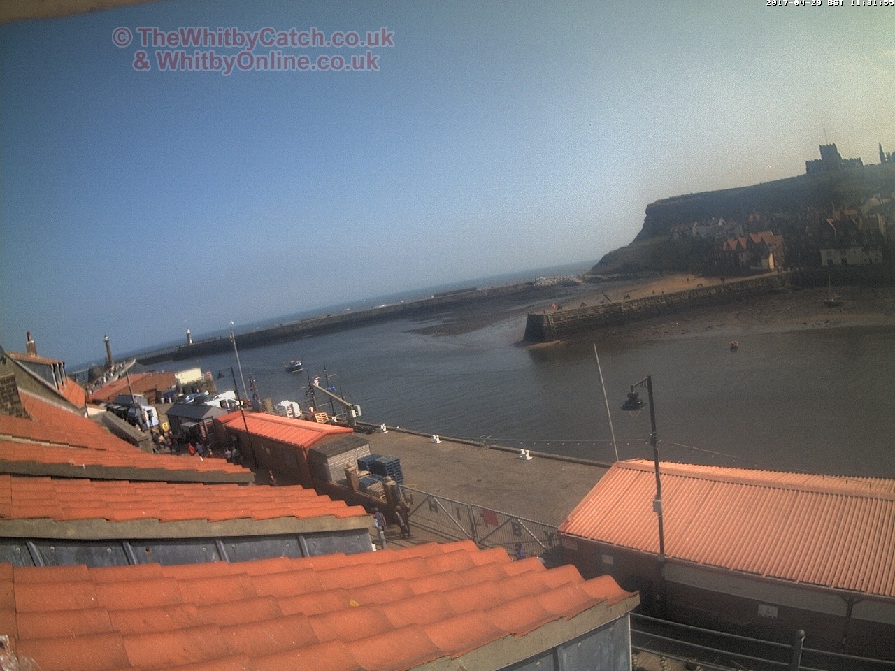 Whitby Sat 29th April 2017 11:32.