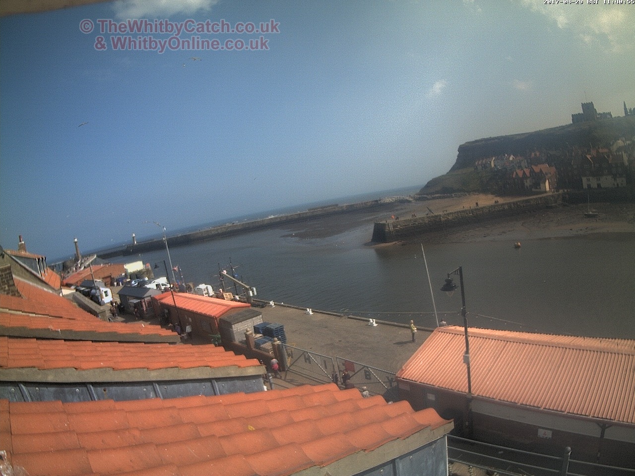 Whitby Sat 29th April 2017 11:41.