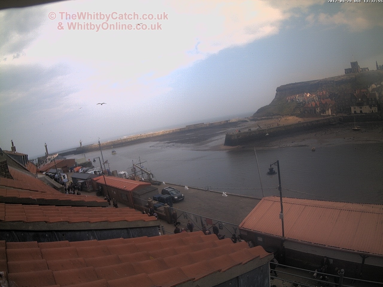 Whitby Sat 29th April 2017 13:33.
