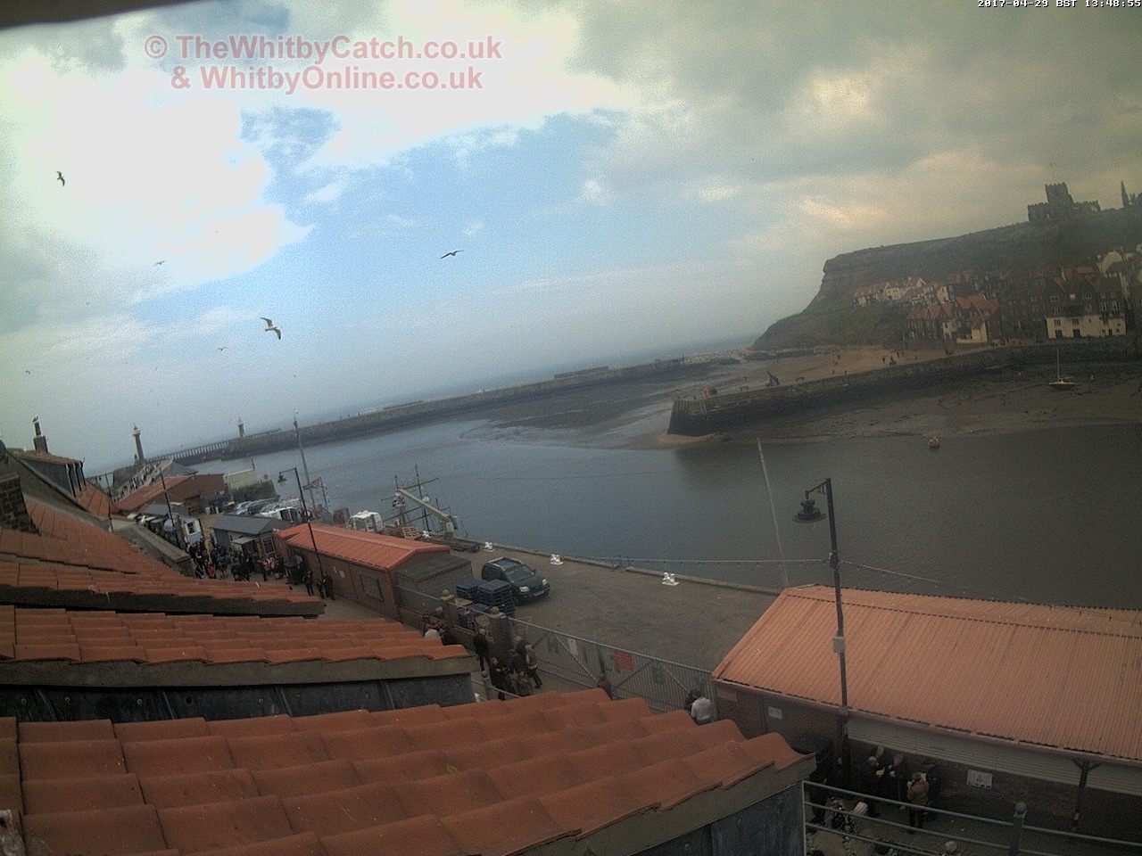 Whitby Sat 29th April 2017 13:49.
