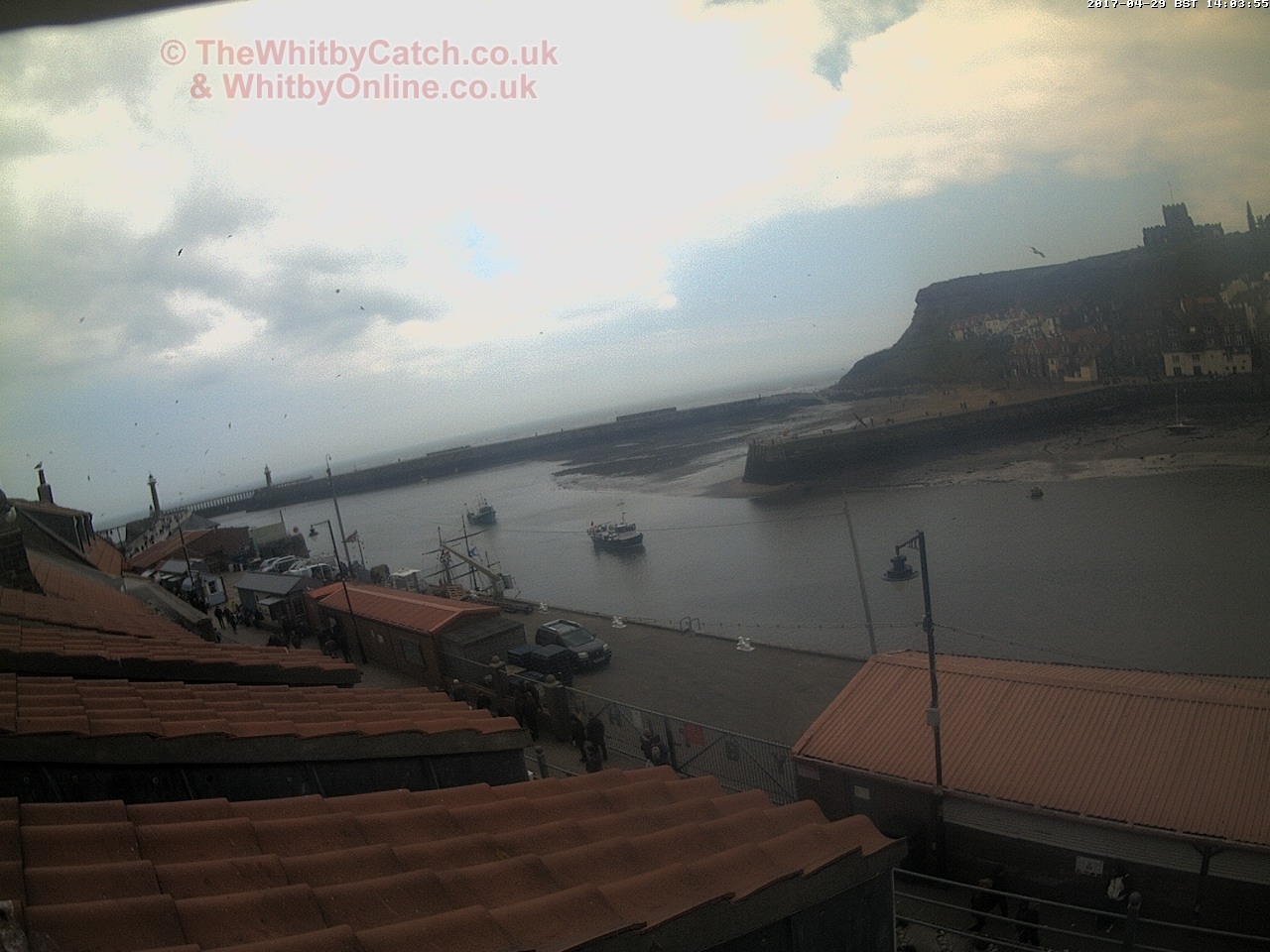 Whitby Sat 29th April 2017 14:04.
