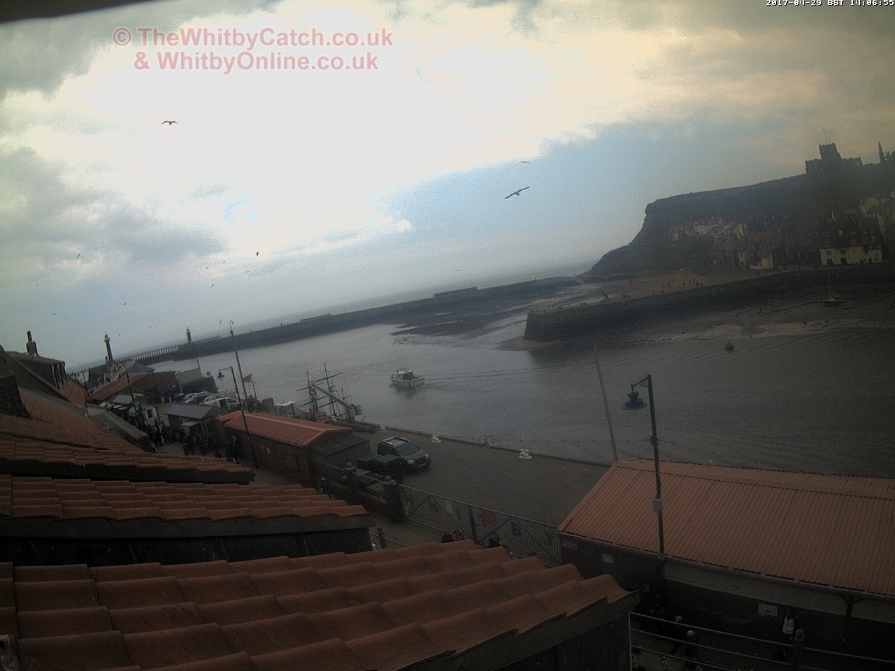Whitby Sat 29th April 2017 14:07.