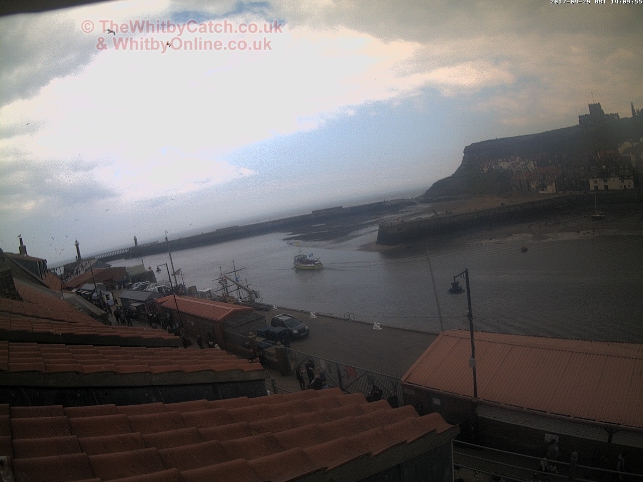 Whitby Sat 29th April 2017 14:10.