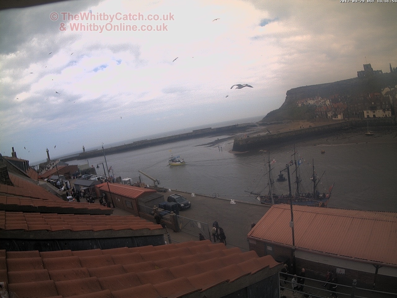 Whitby Sat 29th April 2017 14:42.
