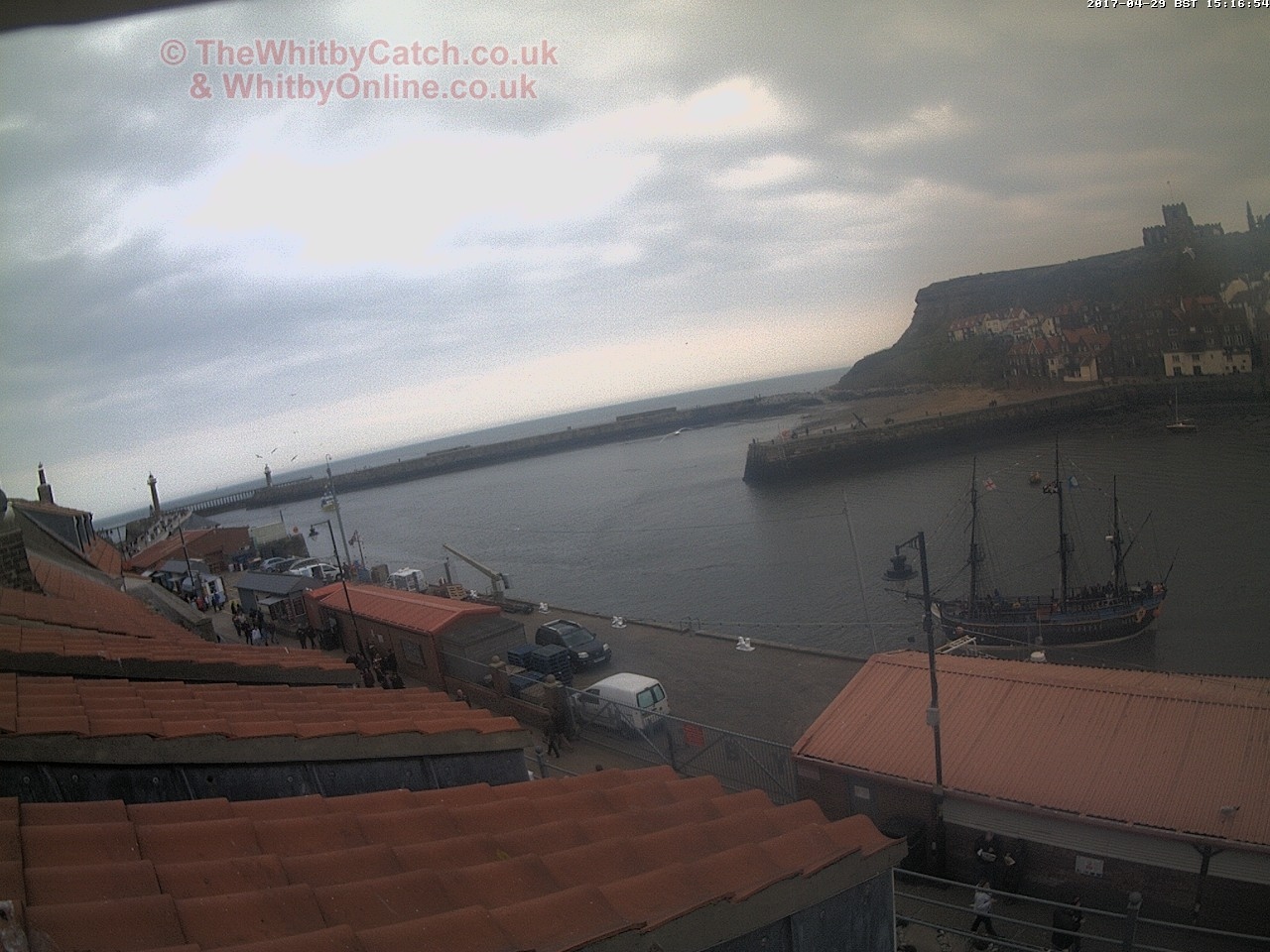 Whitby Sat 29th April 2017 15:17.