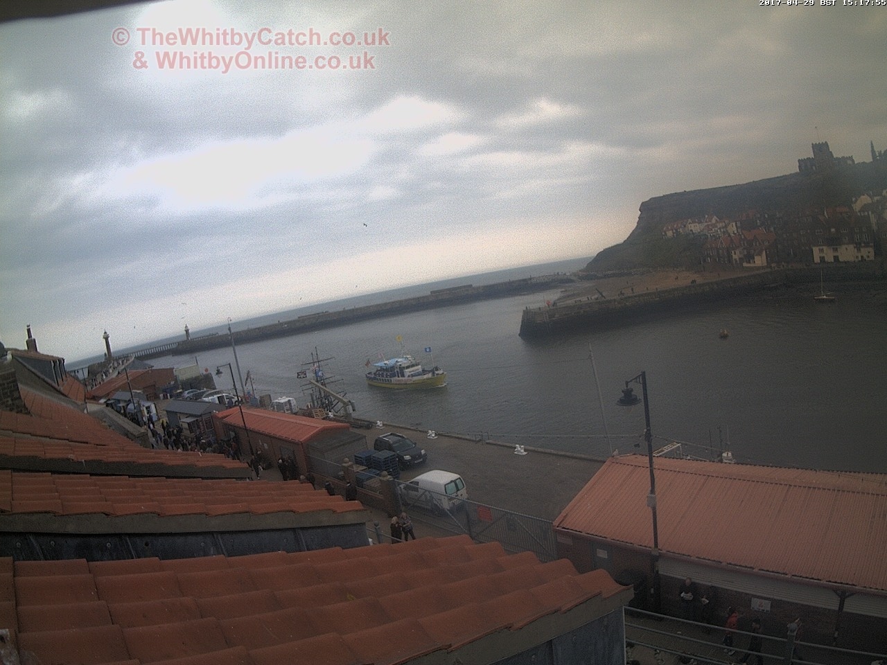 Whitby Sat 29th April 2017 15:18.