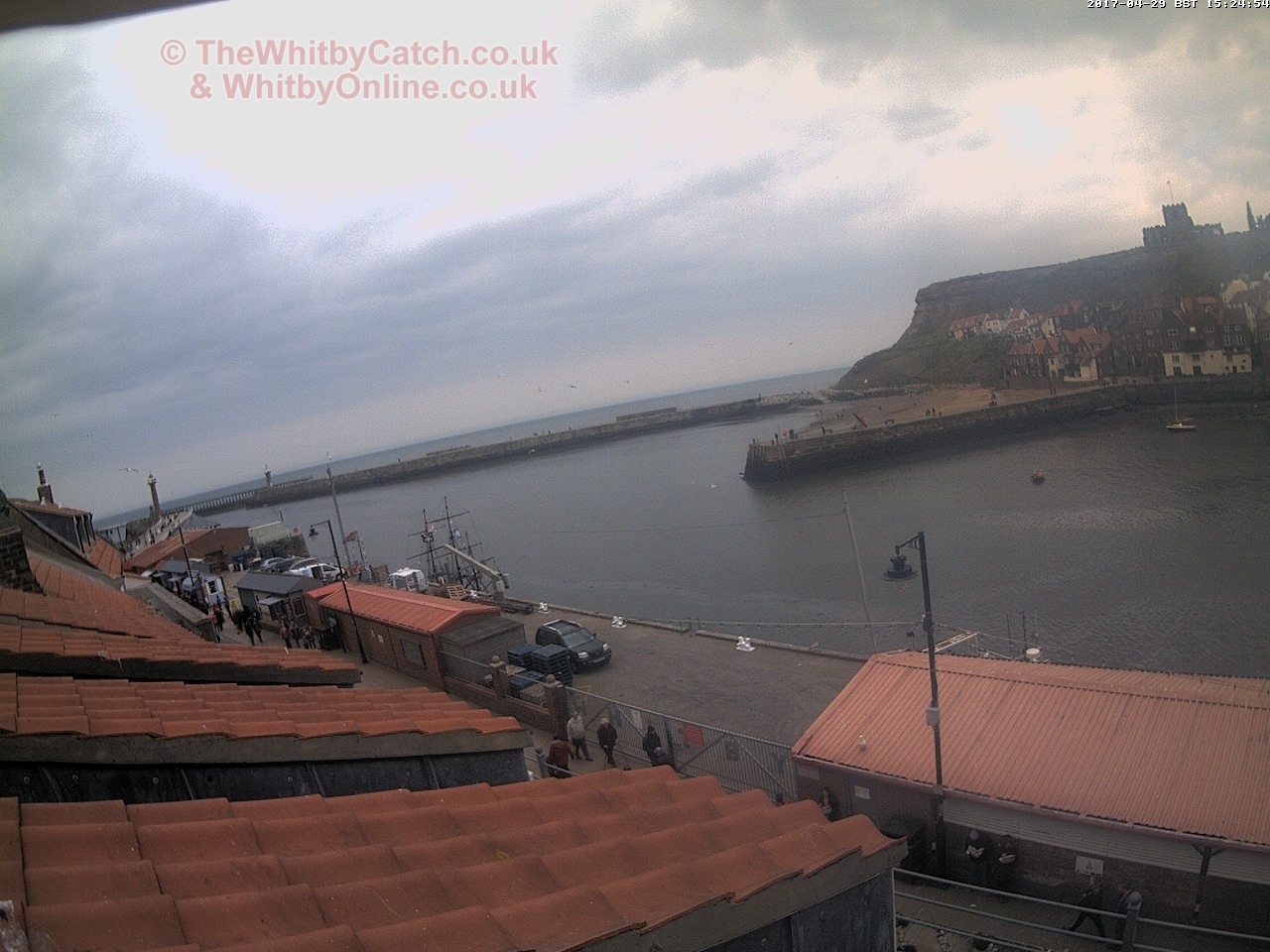 Whitby Sat 29th April 2017 15:25.
