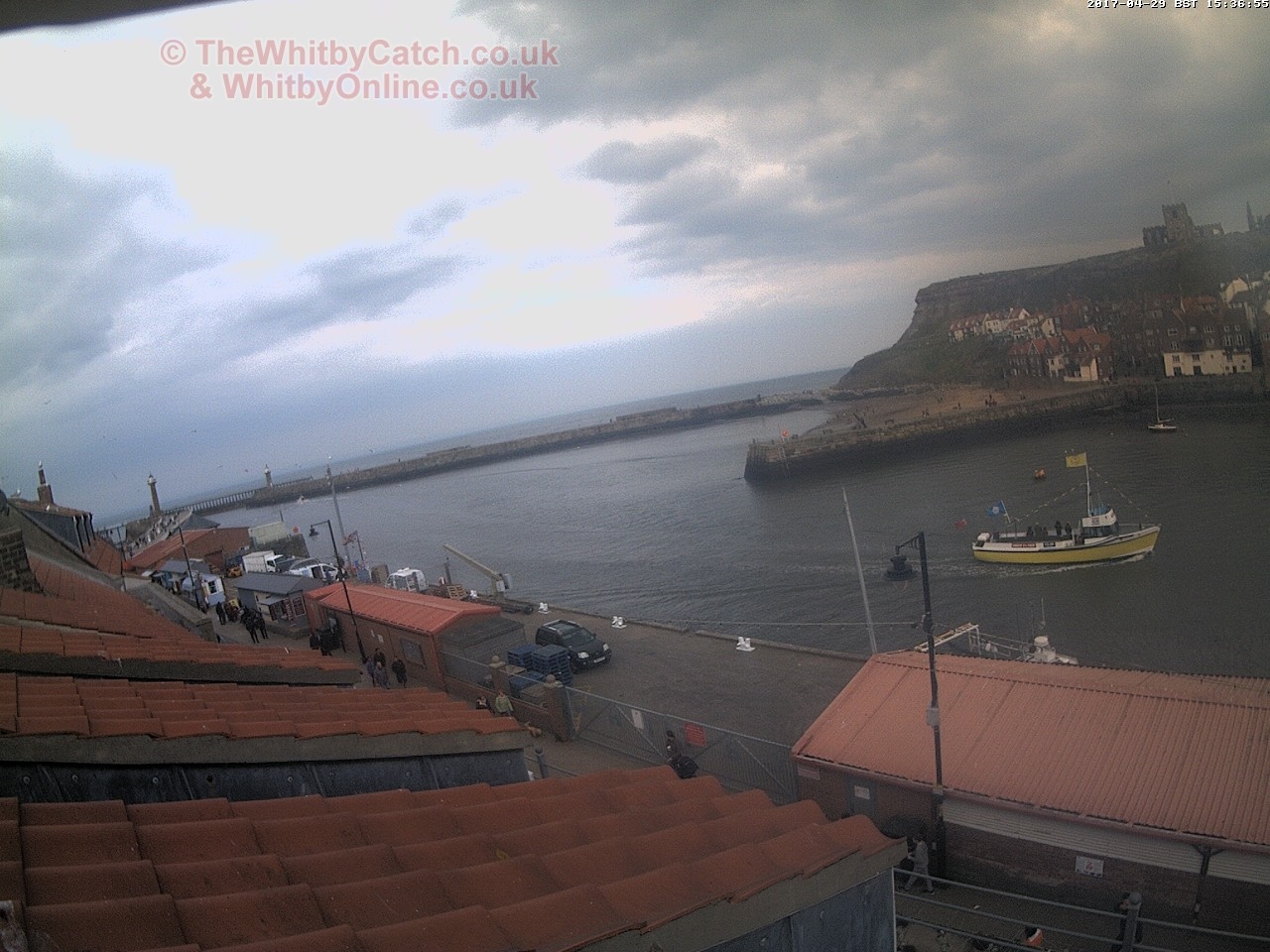 Whitby Sat 29th April 2017 15:37.