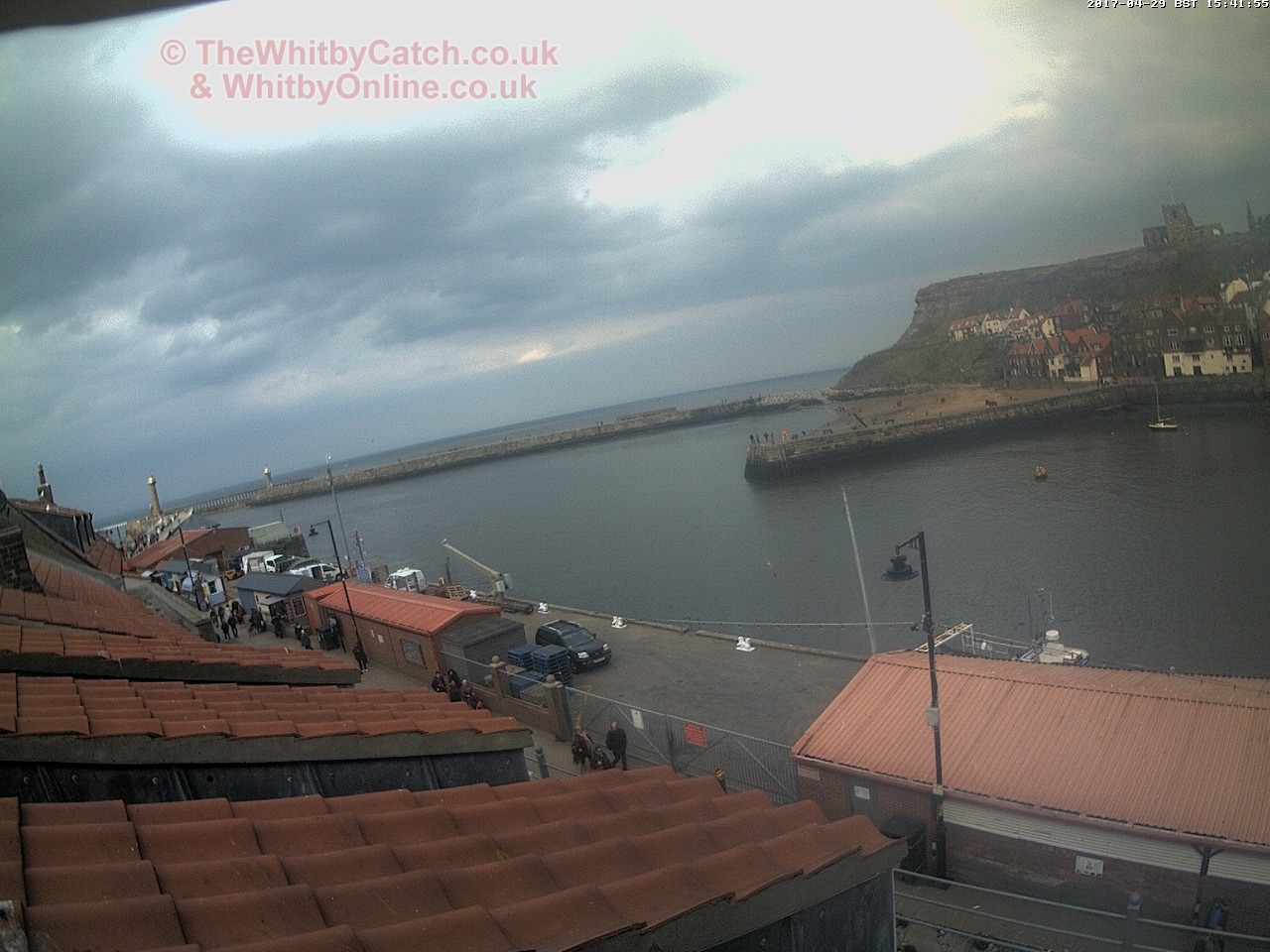 Whitby Sat 29th April 2017 15:42.