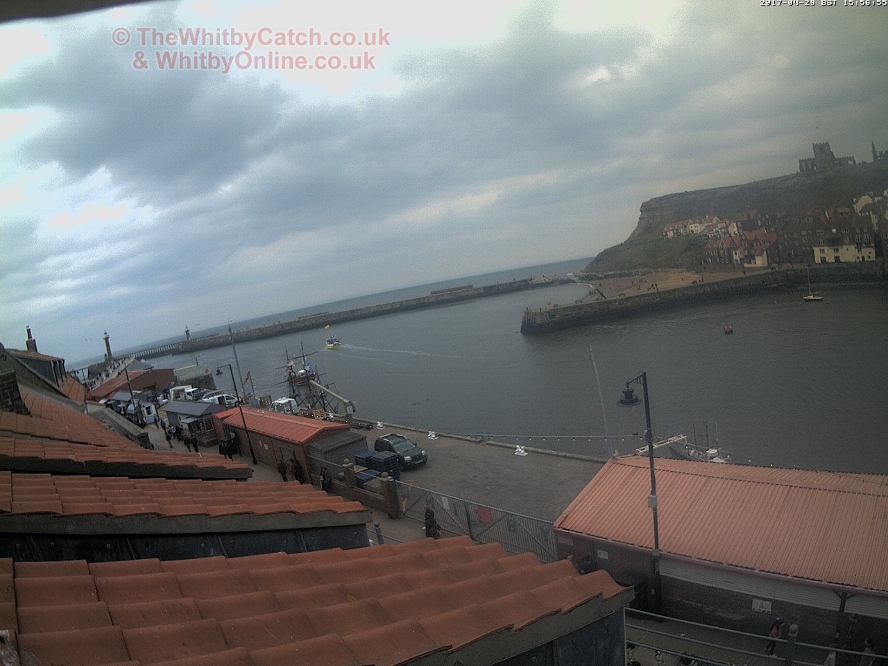 Whitby Sat 29th April 2017 15:57.