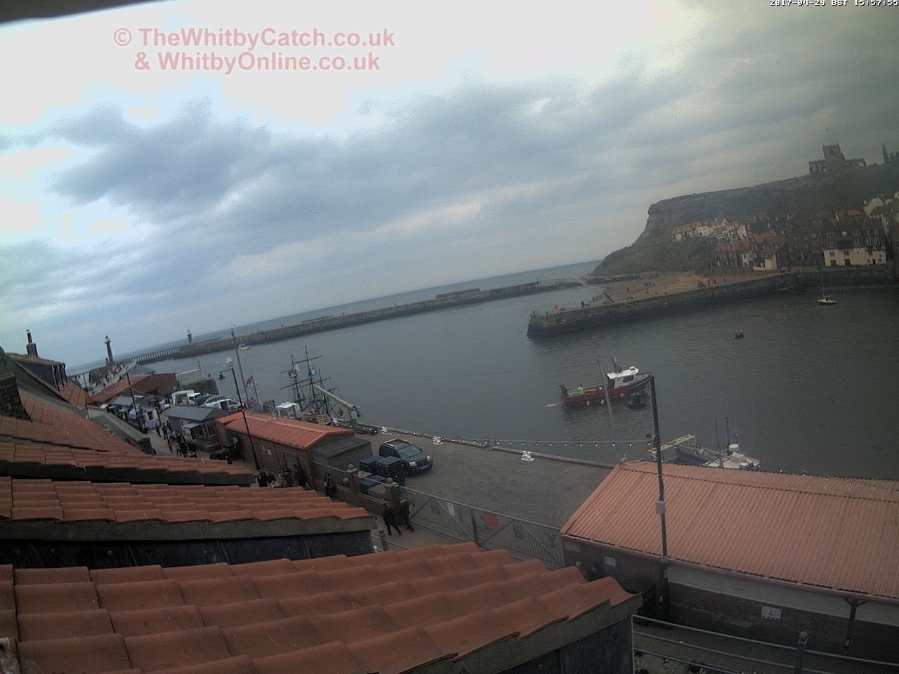 Whitby Sat 29th April 2017 15:58.
