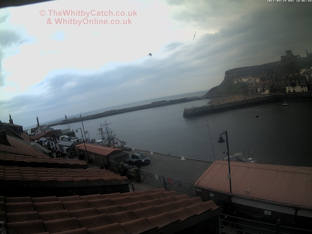 Whitby Sat 29th April 2017 16:02.