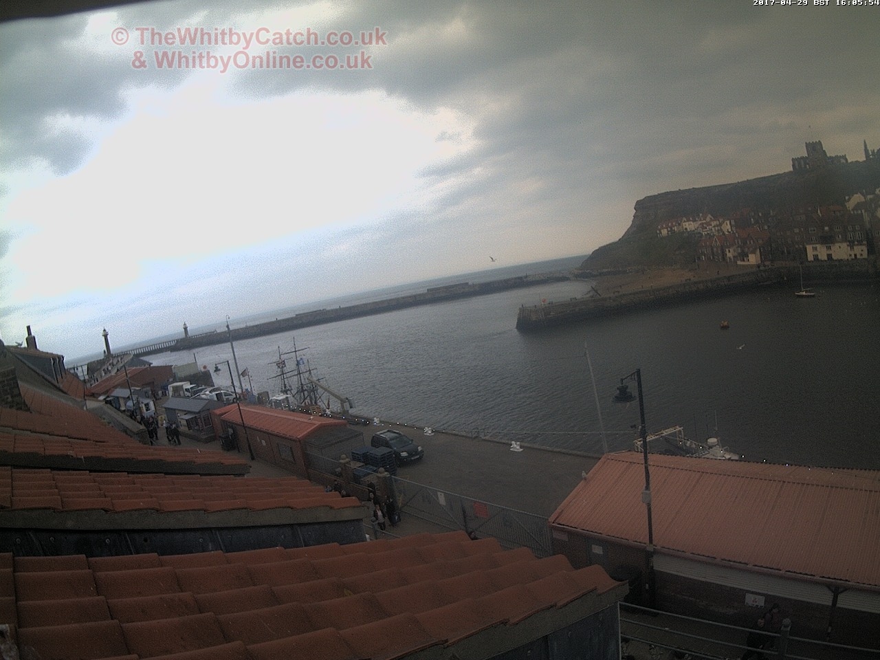 Whitby Sat 29th April 2017 16:06.