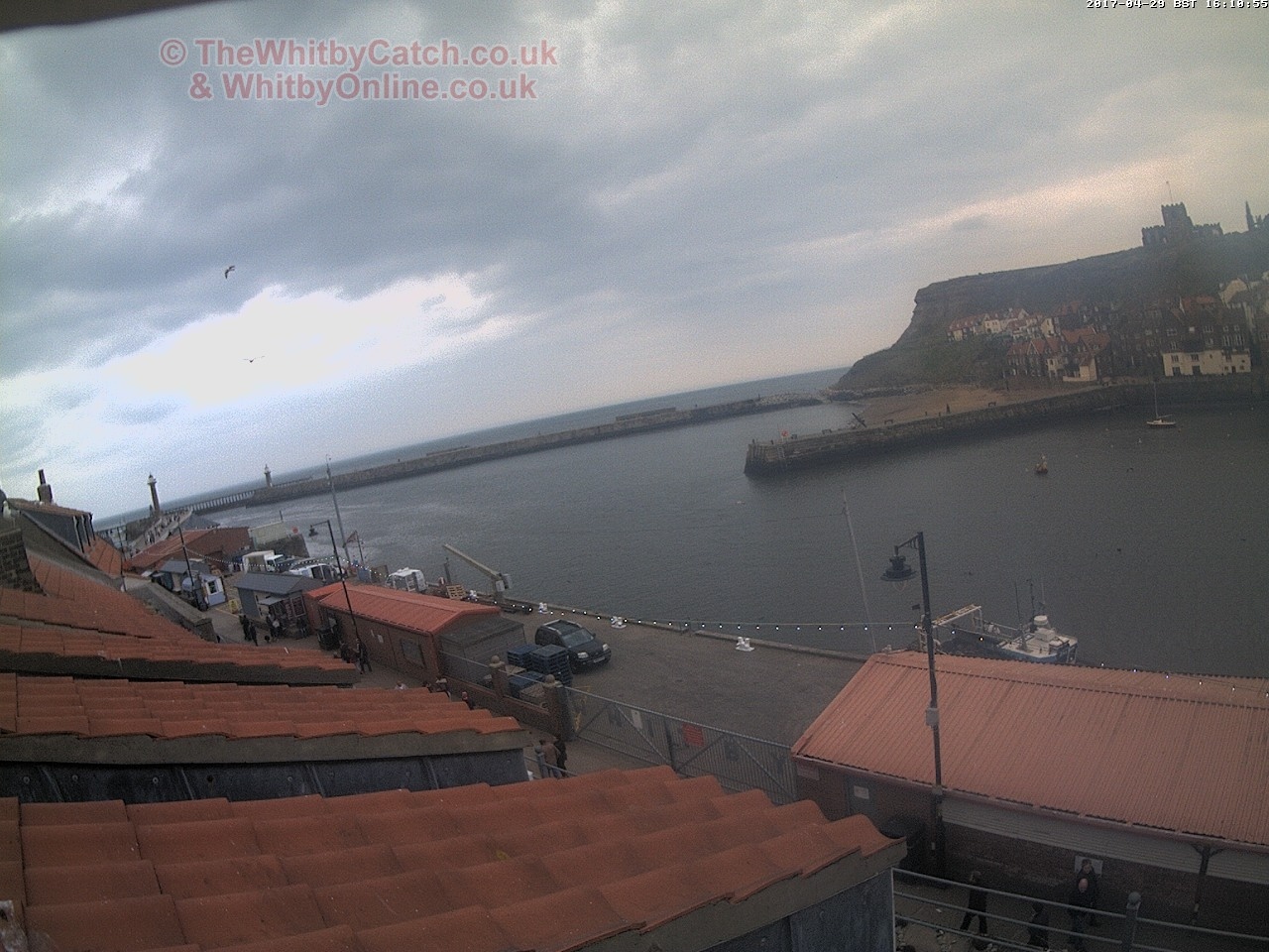 Whitby Sat 29th April 2017 16:11.