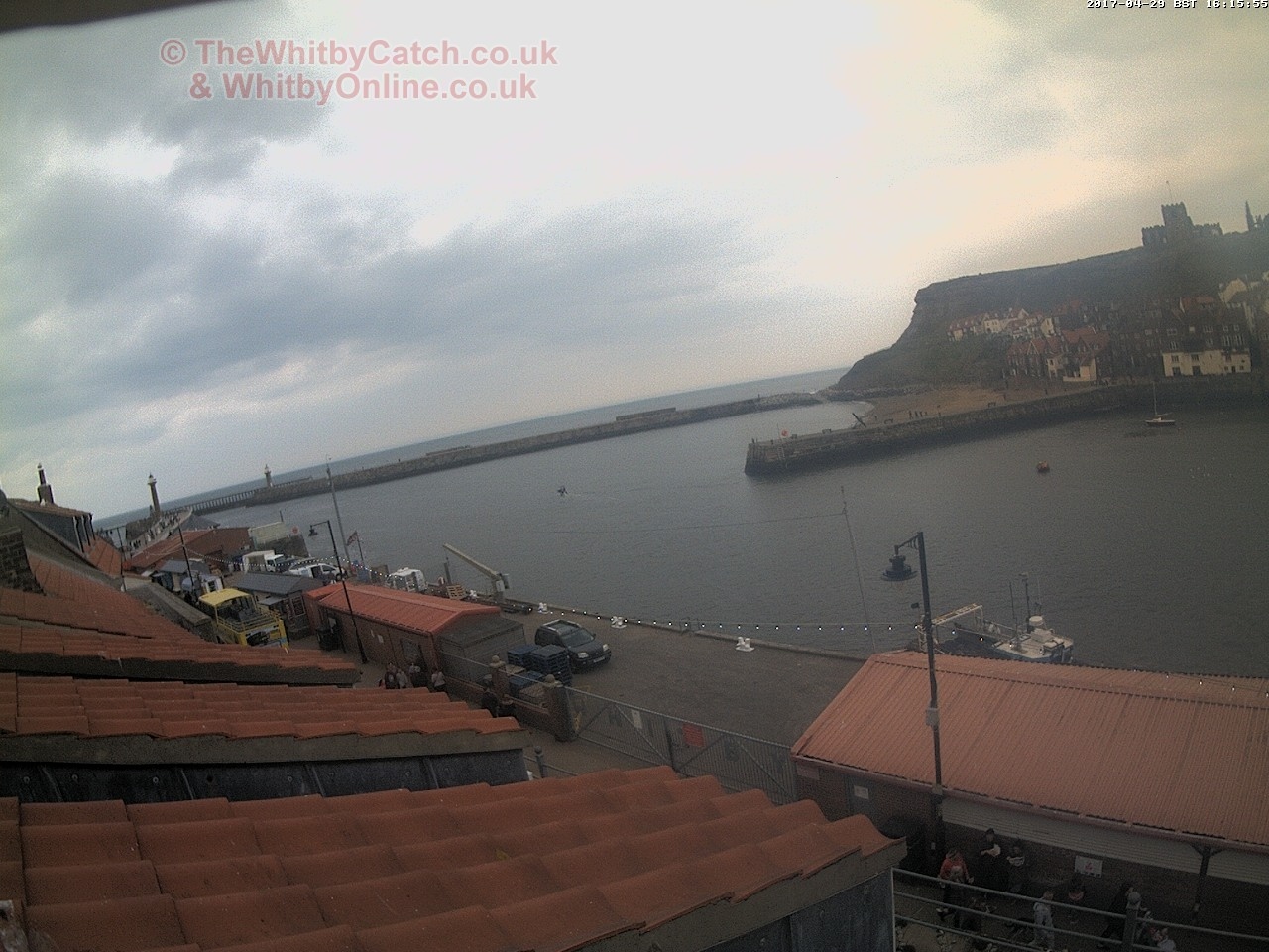 Whitby Sat 29th April 2017 16:16.