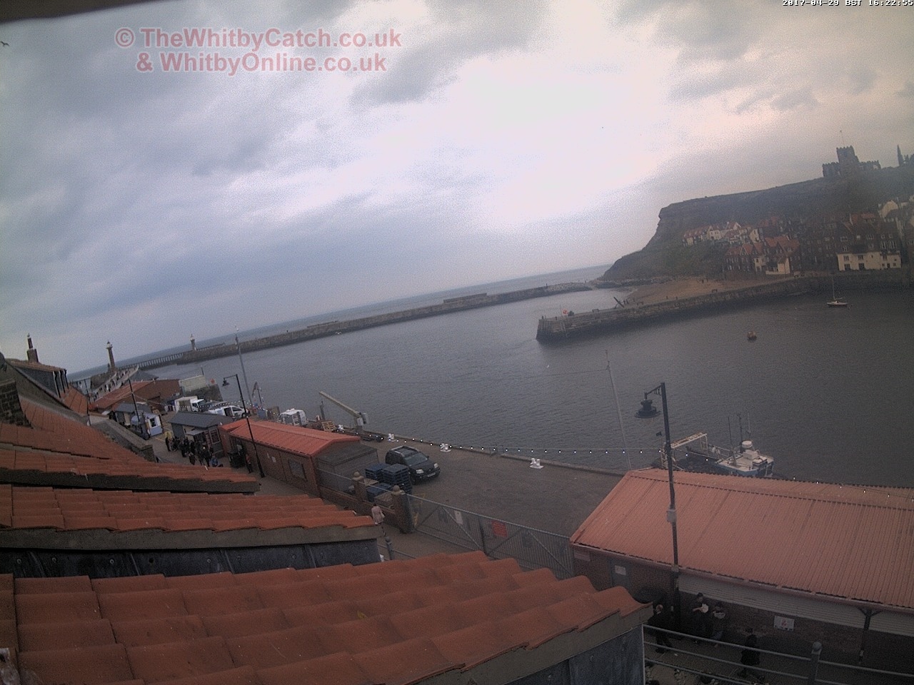 Whitby Sat 29th April 2017 16:23.