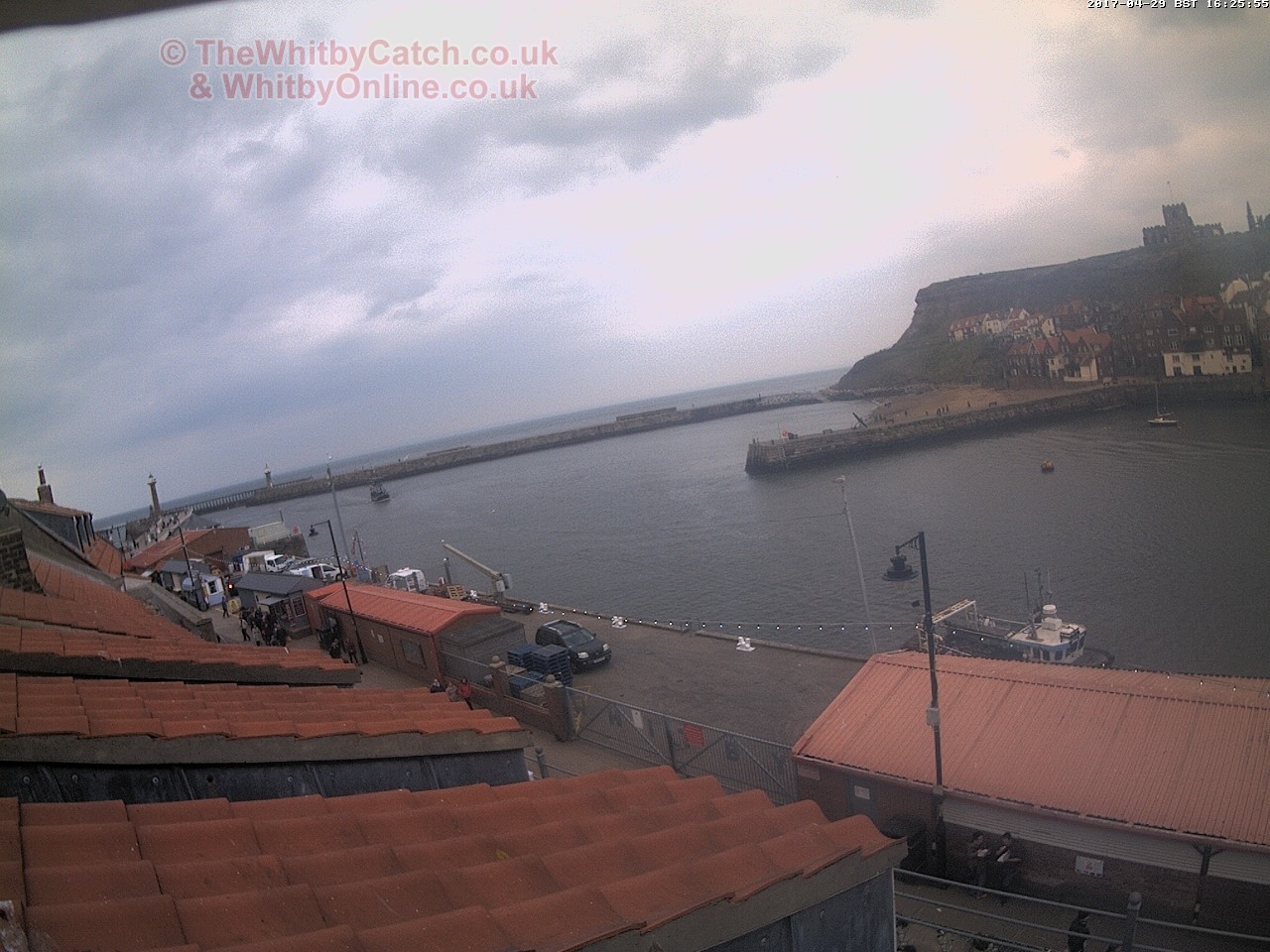Whitby Sat 29th April 2017 16:26.