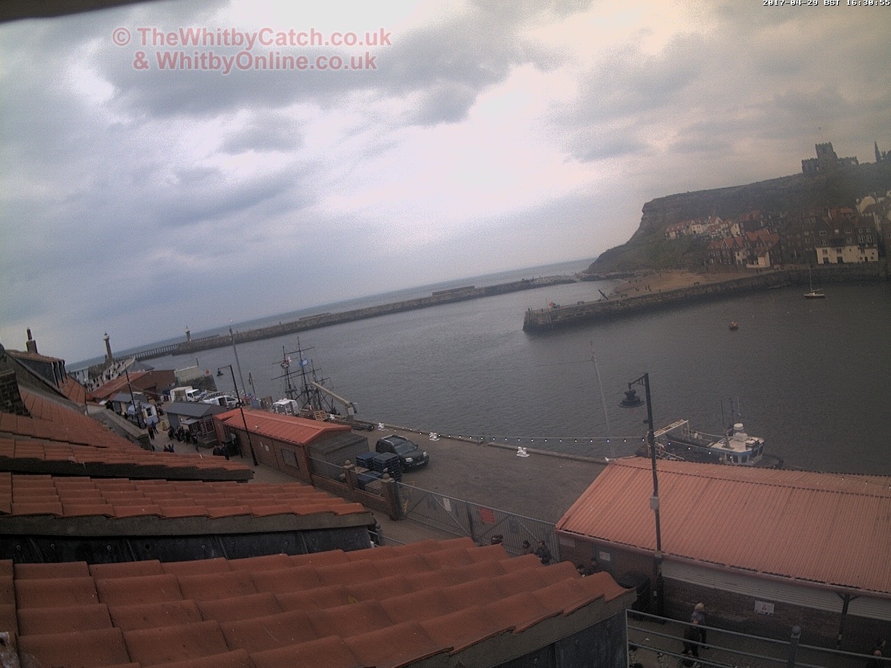 Whitby Sat 29th April 2017 16:31.