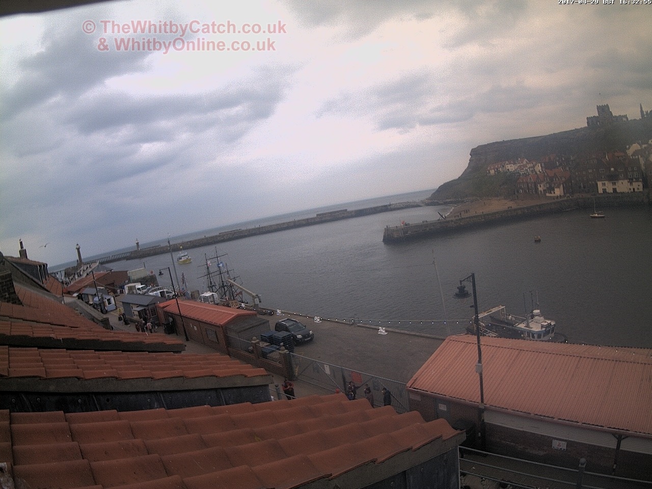 Whitby Sat 29th April 2017 16:33.