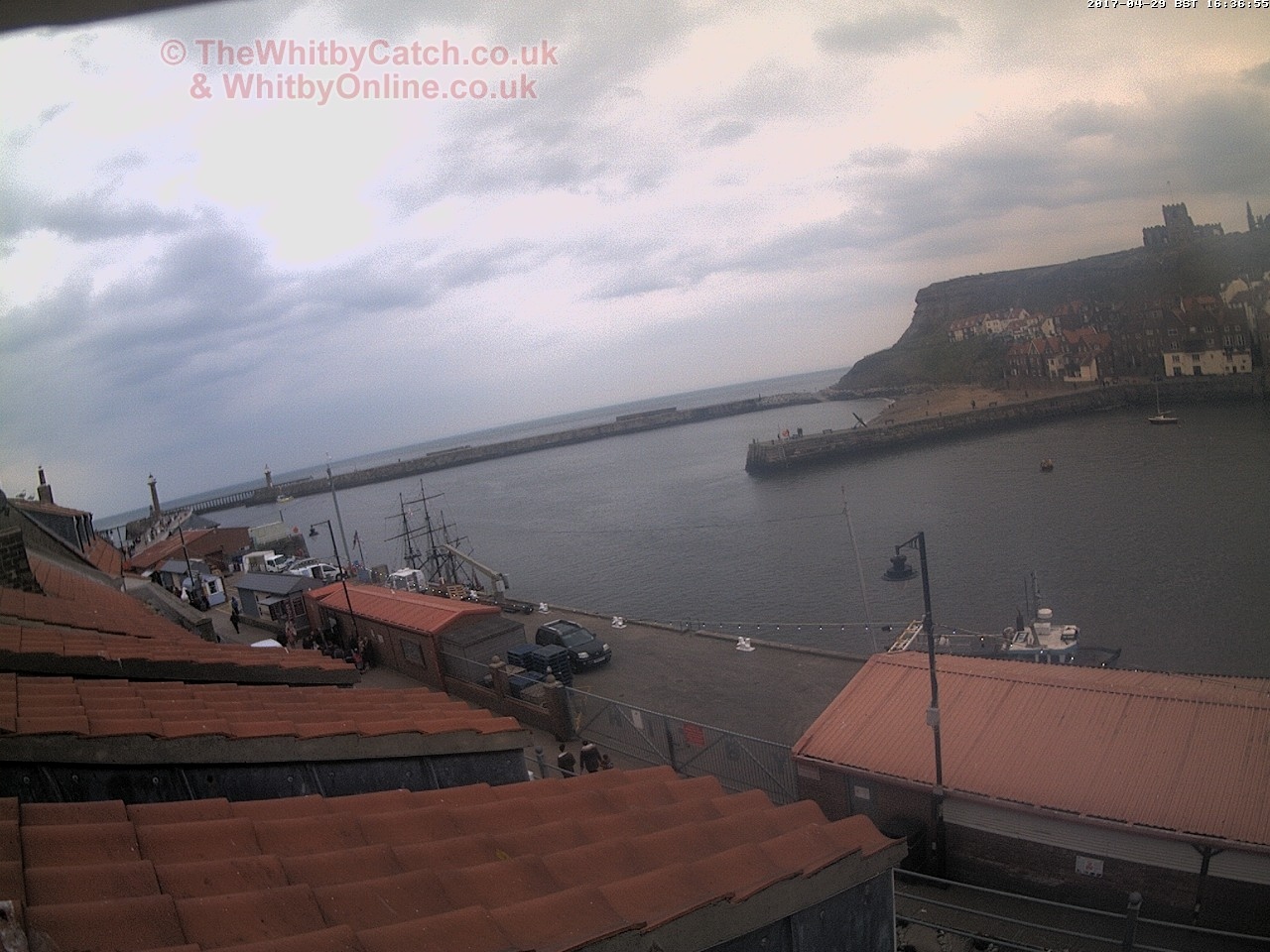 Whitby Sat 29th April 2017 16:37.