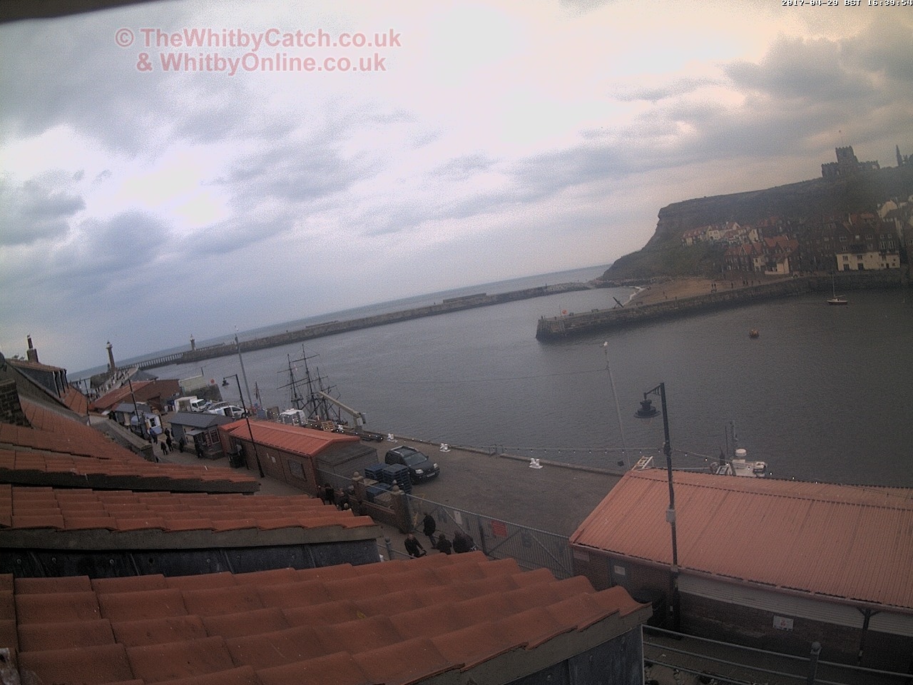 Whitby Sat 29th April 2017 16:40.
