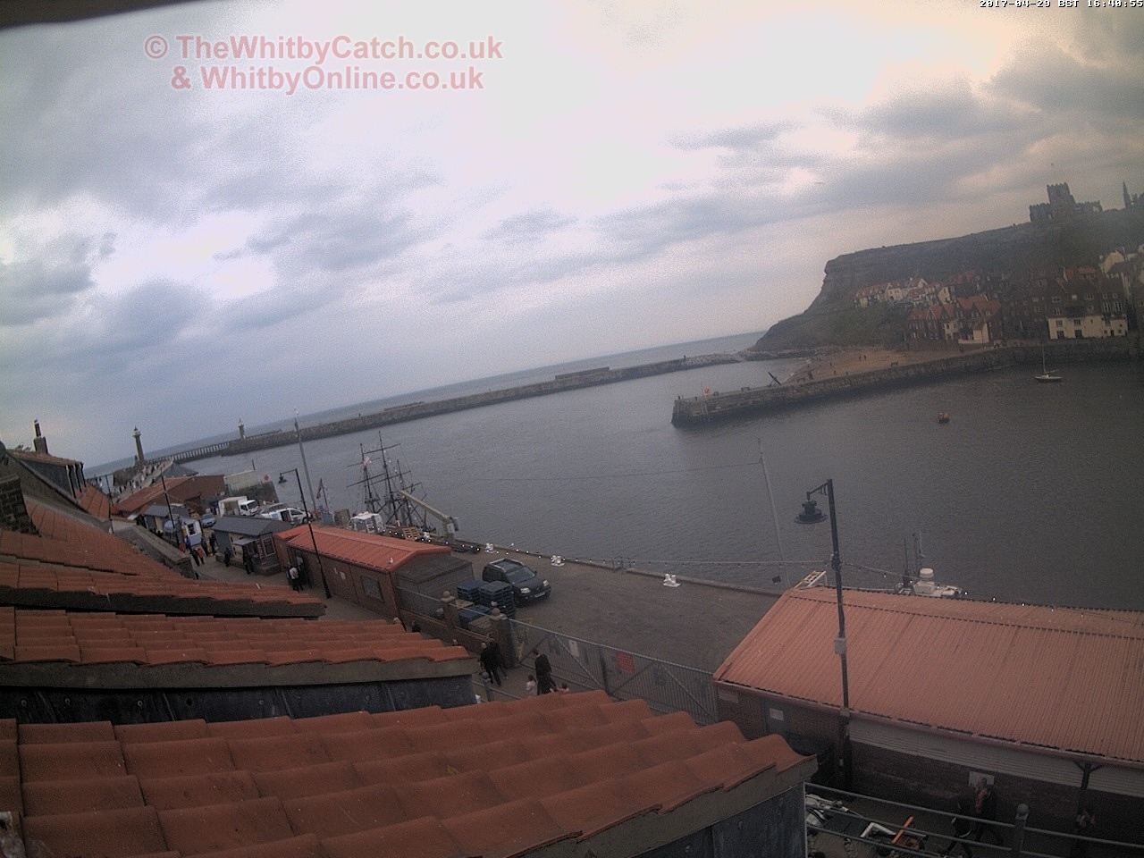 Whitby Sat 29th April 2017 16:41.