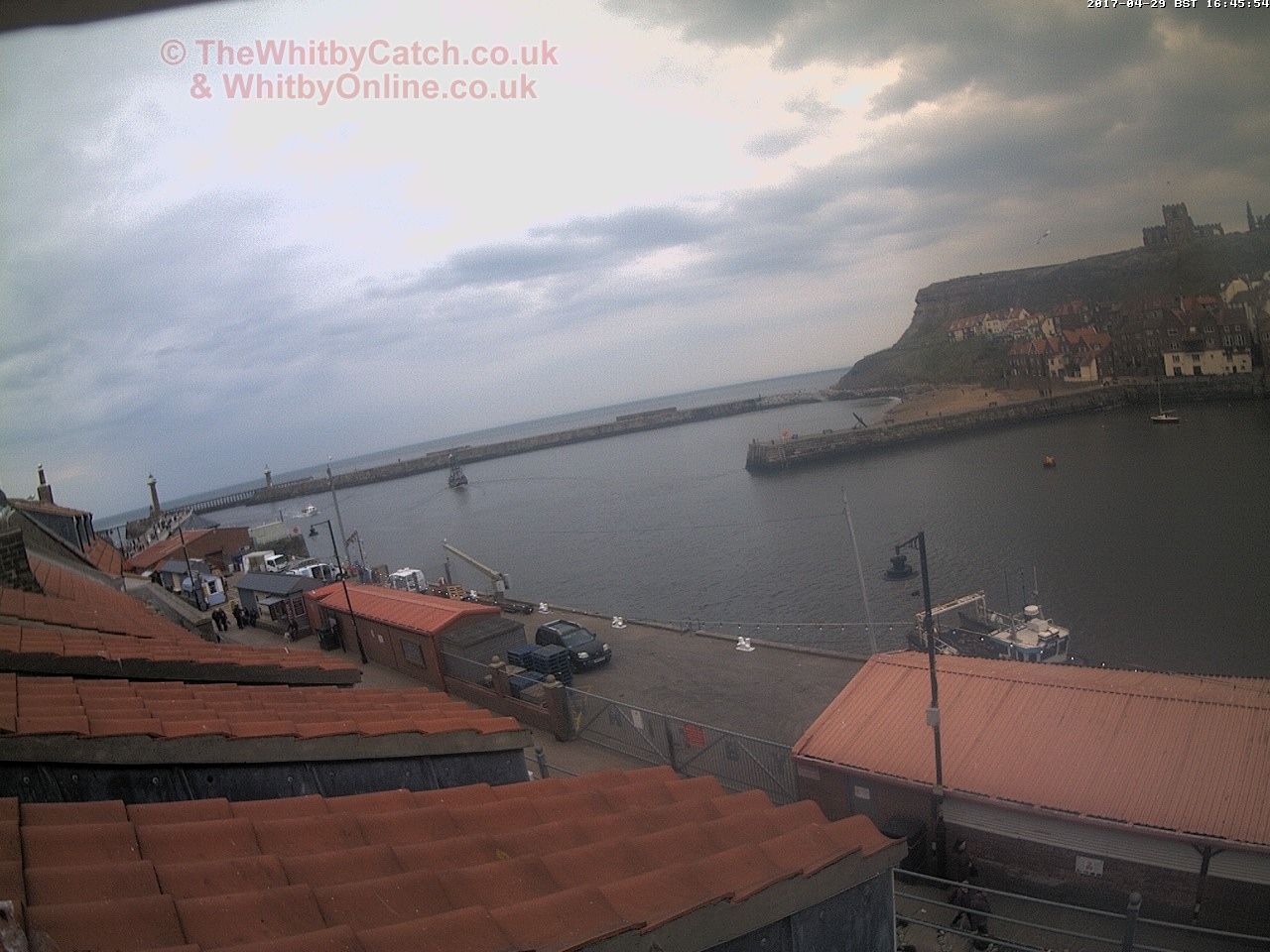 Whitby Sat 29th April 2017 16:46.