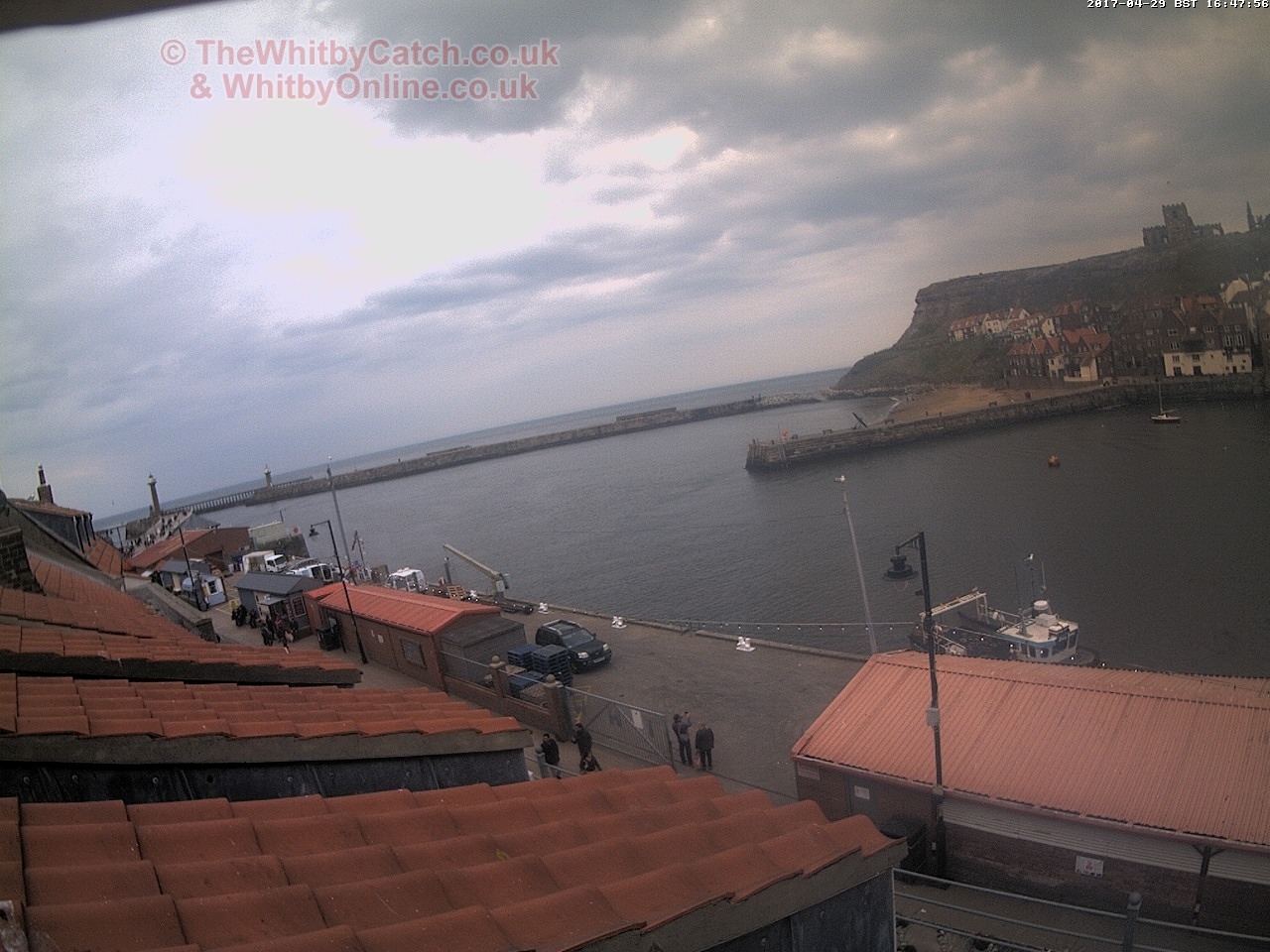 Whitby Sat 29th April 2017 16:48.